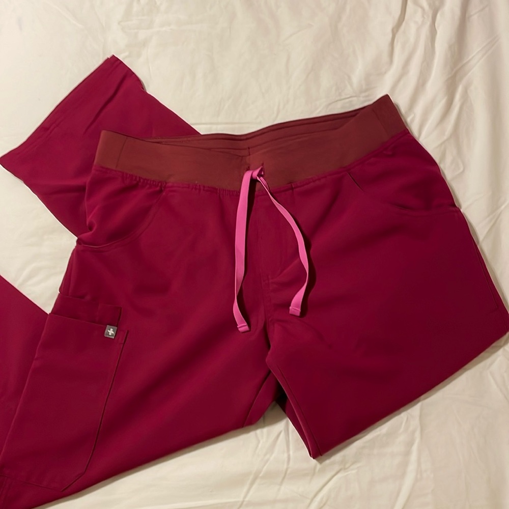 Figs Kade Cargo scrub pants